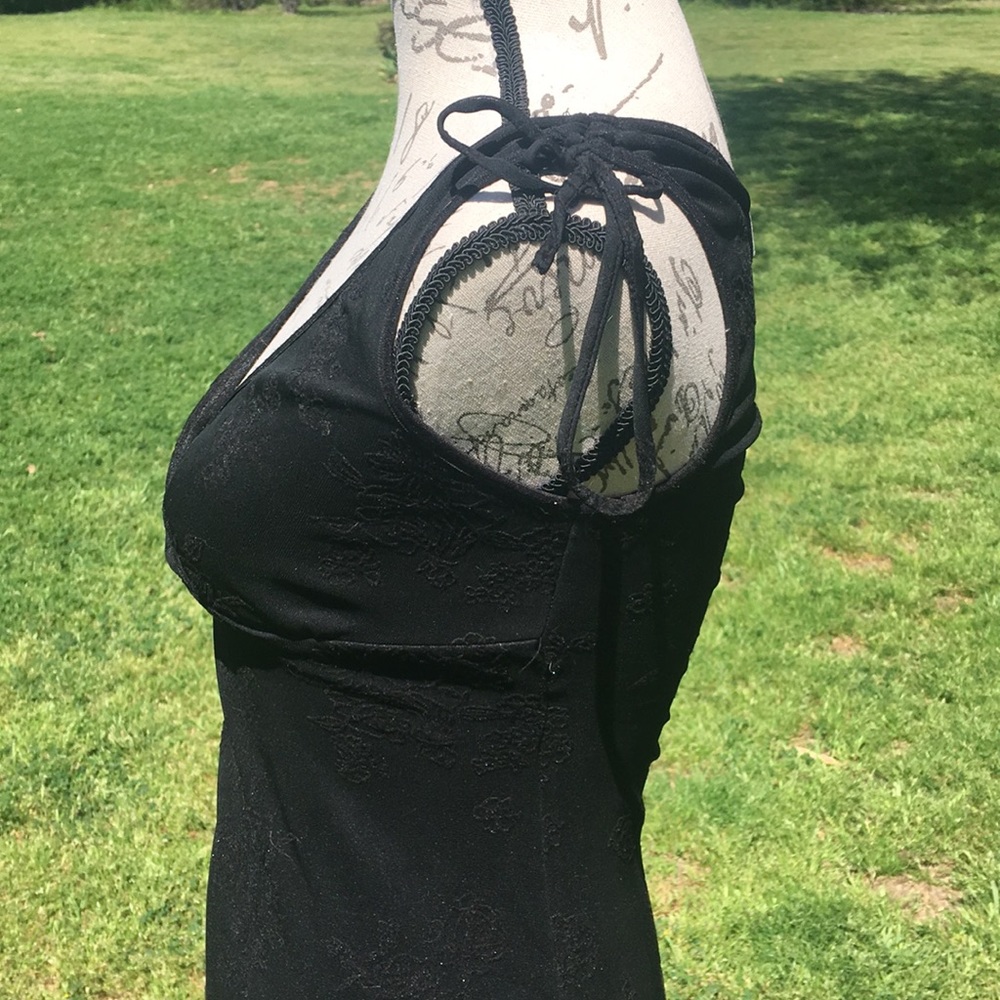 Beautiful black evening or prom dress - Picture 4 of 7
